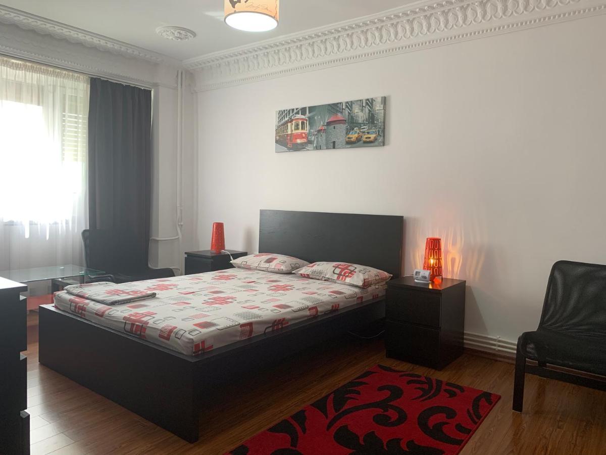 Center Apartment Galaţi エクステリア 写真
