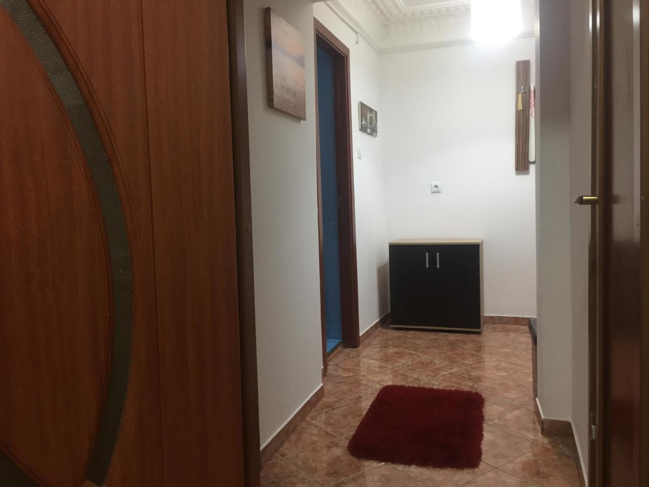 Center Apartment Galaţi エクステリア 写真
