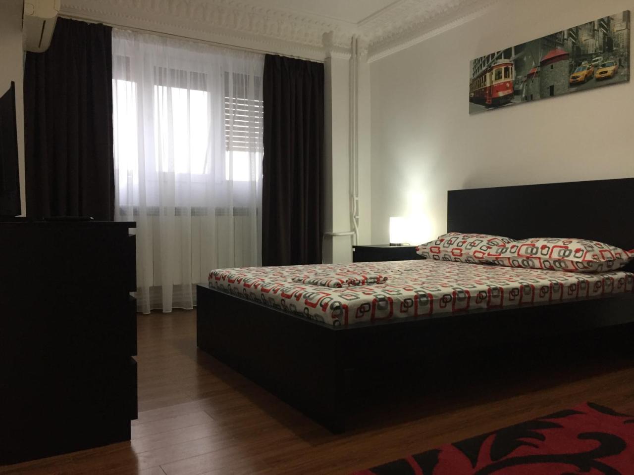 Center Apartment Galaţi エクステリア 写真